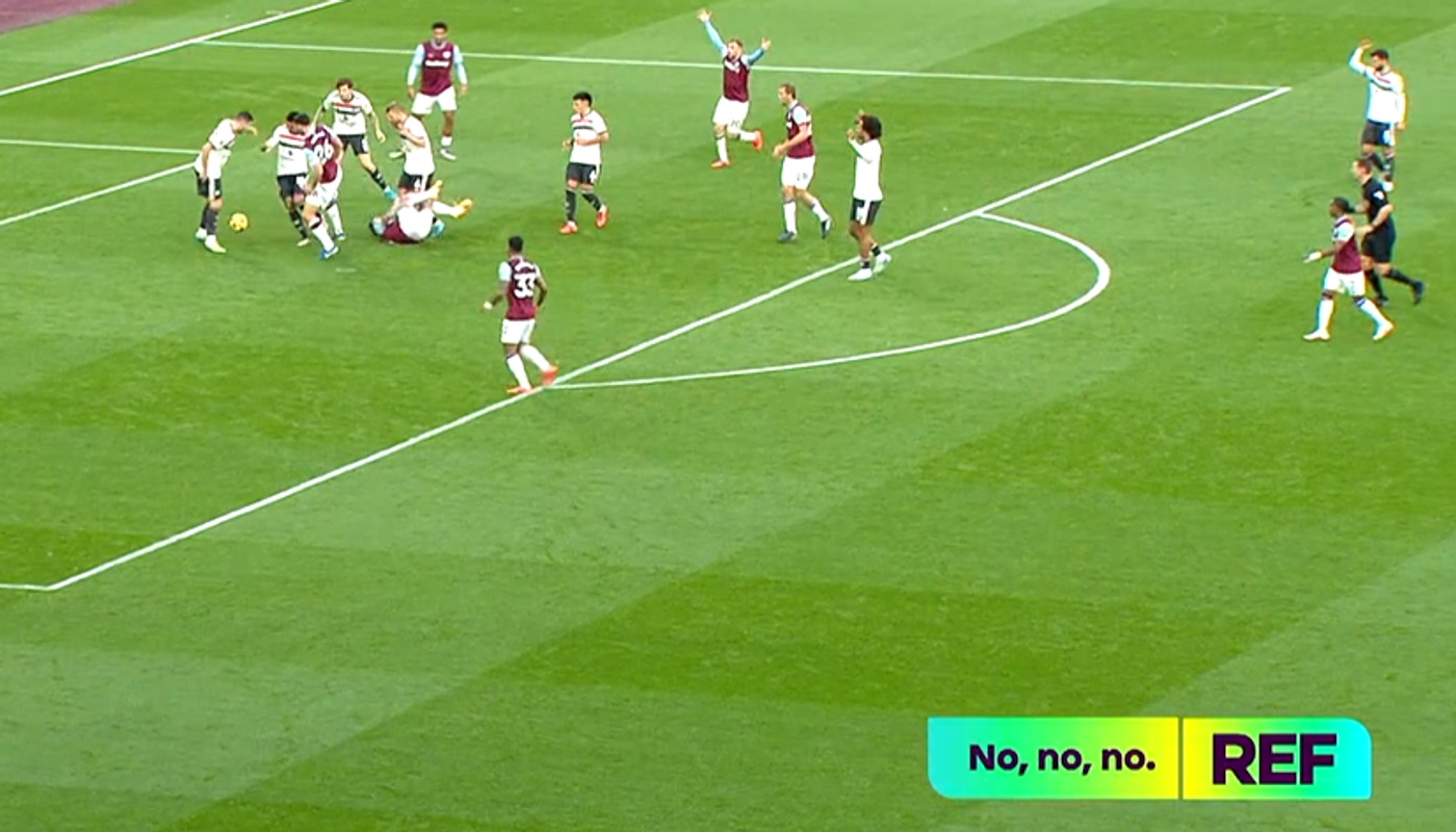 Coote initially doesn't award a penalty to West Ham